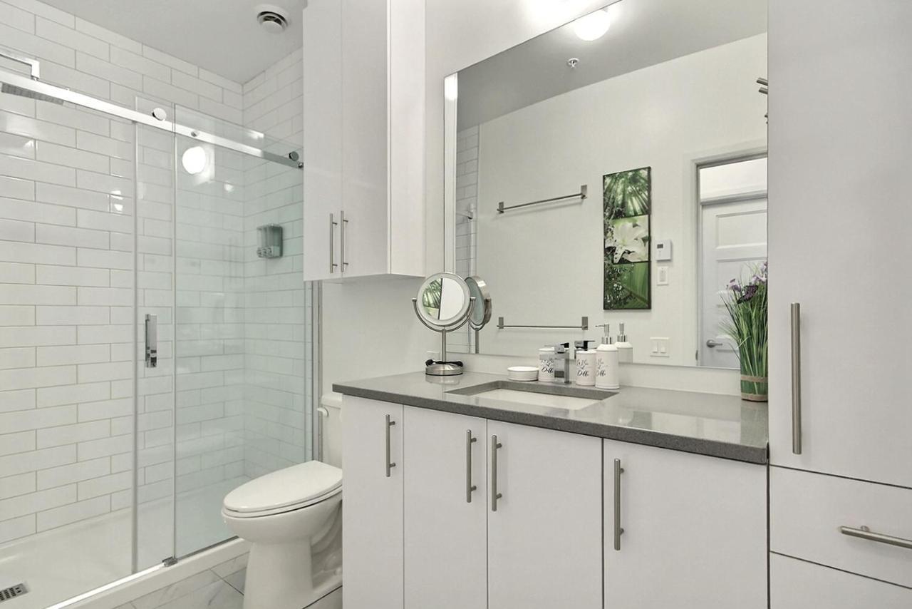 Good Vibes Only -Modern And Spacious 2 Bedroom Condo 4 Beds Free Parking, Gym Quebec City Ngoại thất bức ảnh